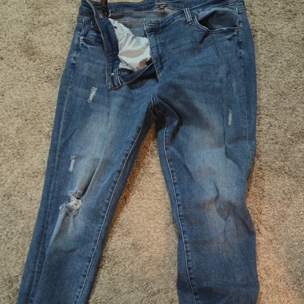 Kut from the Kloth Women's Blue Distressed Ankle Jeans